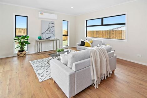 Photo of property in 33 Brywood Rise, Flagstaff, Hamilton, 3210