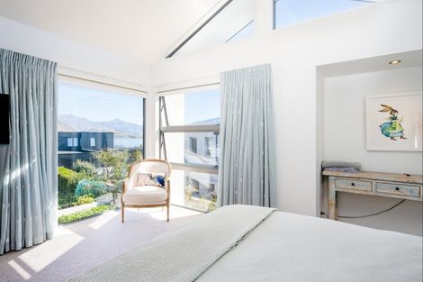 Photo of property in 76 Aubrey Road, Wanaka, 9305
