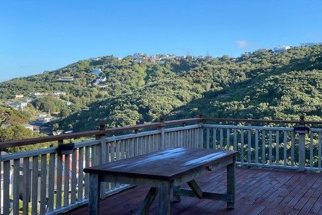 Photo of property in 58 Hungerford Road, Houghton Bay, Wellington, 6023