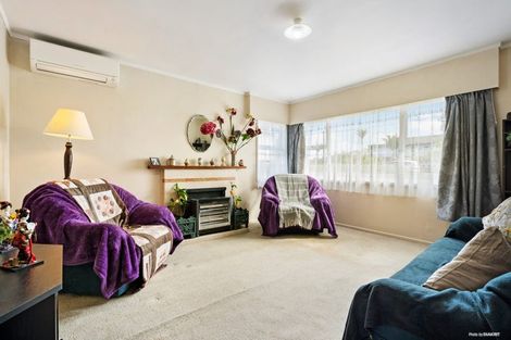 Photo of property in 104 Taikata Road, Te Atatu Peninsula, Auckland, 0610
