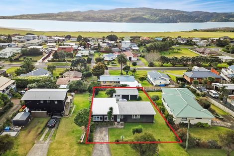 Photo of property in 9 Uenuku Avenue, Raglan, 3225