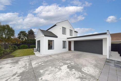 Photo of property in 2/24 Withells Road, Avonhead, Christchurch, 8042