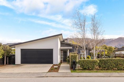 Photo of property in 19 Tyndall Street, Wanaka, 9305