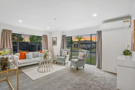 Photo of property in 34 Sandwick Drive, Weymouth, Auckland, 2103