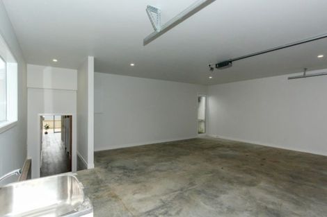 Photo of property in 125 Pendarves Street, New Plymouth, 4312