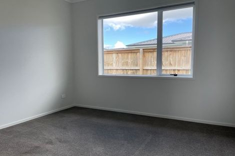 Photo of property in 28 Nellie Drive, Kumeu, 0810
