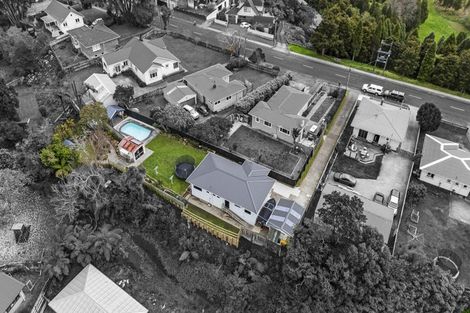 Photo of property in 209a Frankley Road, Frankleigh Park, New Plymouth, 4310