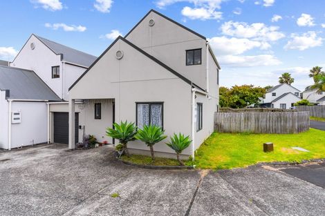 Photo of property in 10 Blumhardt Place, Avondale, Auckland, 1026