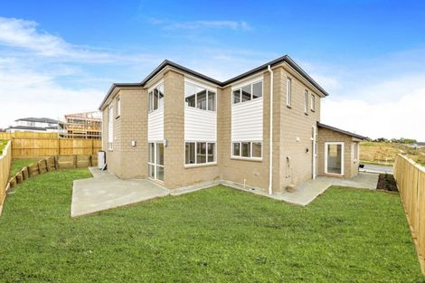 Photo of property in 18 Te Aramanu Crescent, Papakura, 2110