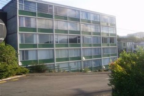 Photo of property in Beresford Apartments, 17/118 Russell Terrace, Berhampore, Wellington, 6023