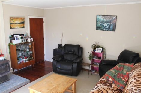 Photo of property in 15 Redfern Street, Dannevirke, 4930