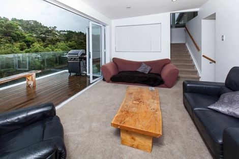 Photo of property in 92 Kaipatiki Road, Glenfield, Auckland, 0629