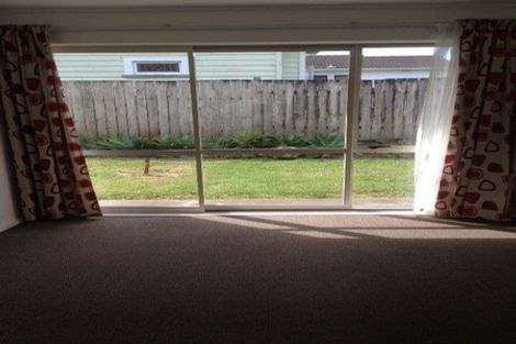 Photo of property in 8-10 Harris Road, Mount Wellington, Auckland, 1051