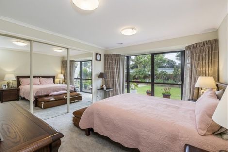 Photo of property in 1 The Ritz, Orewa, 0931
