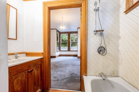Photo of property in 42 Devon Street, Aro Valley, Wellington, 6021