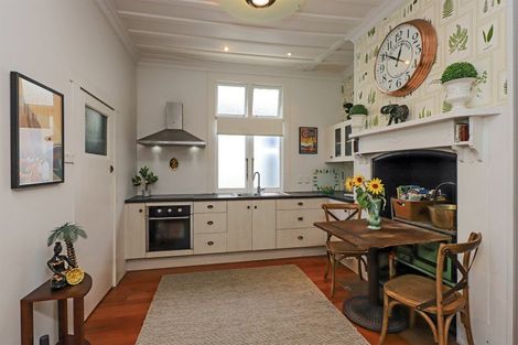 Photo of property in 47 Vigor Brown Street, Napier South, Napier, 4110