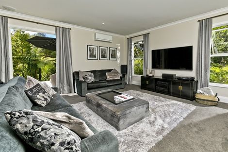 Photo of property in 11a Churchouse Road, Greenhithe, Auckland, 0632