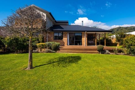 Photo of property in 7 Glentui Place, Waikawa, Picton, 7220