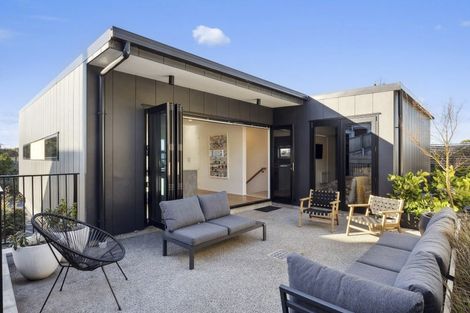 Photo of property in 1/2 Clayton Street, Saint Clair, Dunedin, 9012