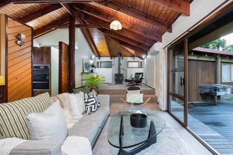 Photo of property in 262a Beach Road, Campbells Bay, Auckland, 0630