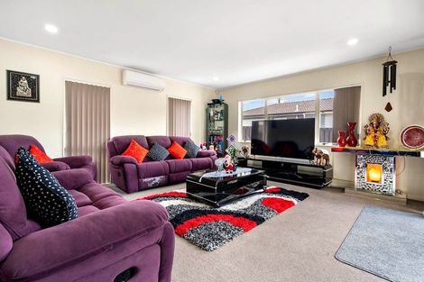 Photo of property in 357a Great South Road, Opaheke, Papakura, 2113