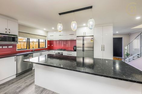 Photo of property in 14 Koroheke Road, Takanini, 2110