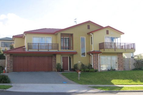 Photo of property in 1 Ballyward Close, East Tamaki, Auckland, 2013