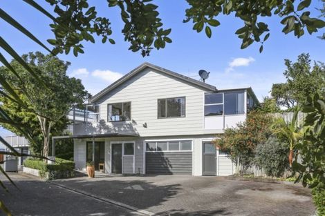Photo of property in 18b Karamea Street, Whalers Gate, New Plymouth, 4310