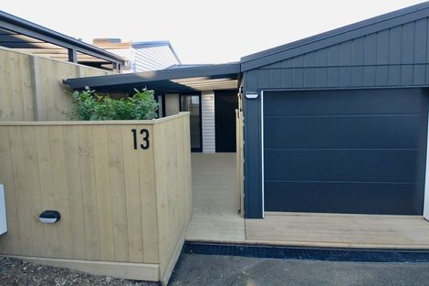 Photo of property in 13/69 Target Road, Totara Vale, Auckland, 0629