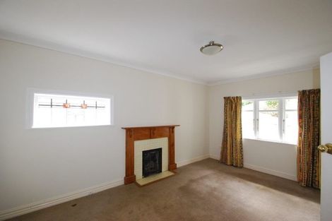 Photo of property in 16 Lonsdale Crescent, Rongotai, Wellington, 6022