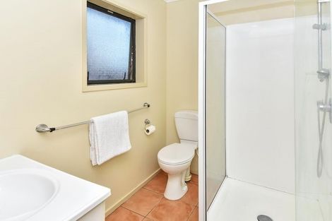 Photo of property in 5 Samara Place, Clendon Park, Auckland, 2103