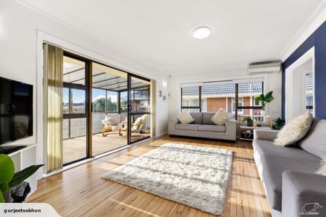 Photo of property in 29 Sunnyside Crescent, Papatoetoe, Auckland, 2025