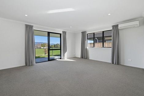 Photo of property in 26 Richardson Road, Omokoroa, 3114