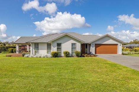 Photo of property in 1 Hoults Way, Kerikeri, 0230