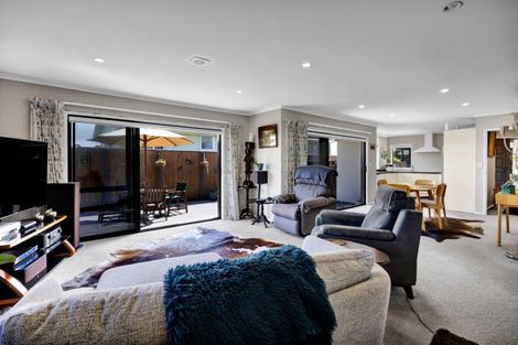 Photo of property in 109 Browne Street, Waitara, 4320