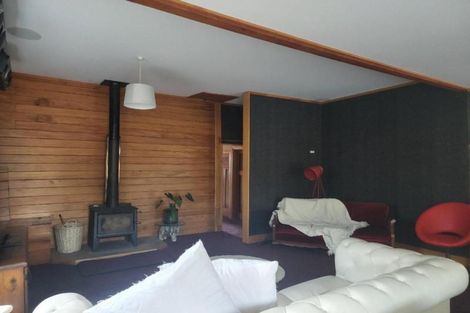 Photo of property in 20 Carthew Street, Okato, 4335