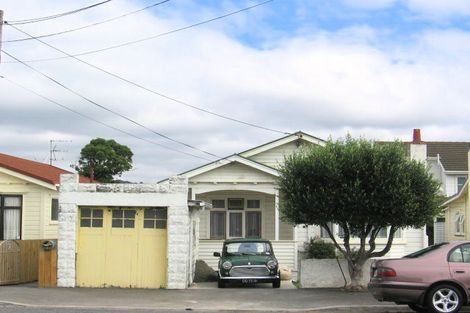 Photo of property in 9 Aparima Avenue, Miramar, Wellington, 6022
