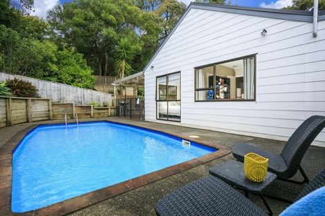 Photo of property in 11 Squirrel Lane, Browns Bay, Auckland, 0630