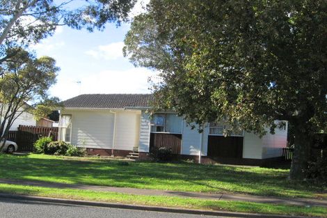 Photo of property in 15 Sandrine Avenue, Clover Park, Auckland, 2019