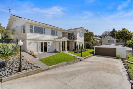 Photo of property in 26 Judkins Crescent, Cockle Bay, Auckland, 2014