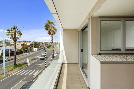 Photo of property in Algarve Apartments, 207/332 Maunganui Road, Mount Maunganui, 3116