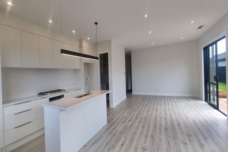 Photo of property in 110 Monument Road, Clevedon, 2582