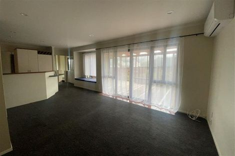 Photo of property in 2 Byblos Place, The Gardens, Auckland, 2105