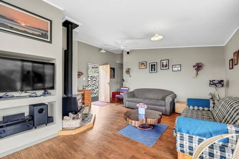 Photo of property in 337 Old Coach Road, Upper Moutere, 7173