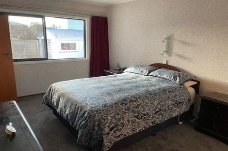 Photo of property in 16 Saint Albans Avenue, Hokowhitu, Palmerston North, 4410