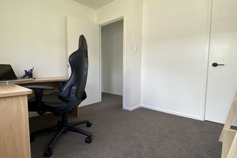 Photo of property in 2/12 Duncan Avenue, Te Atatu South, Auckland, 0610