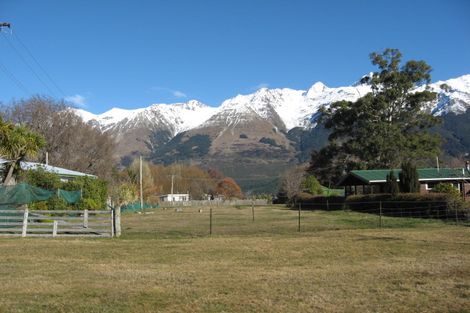 Photo of property in 37 Argyle Place, Glenorchy, 9372