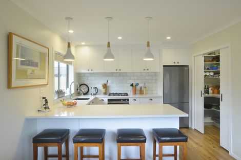 Photo of property in 64 Feist Street, Carterton, 5713