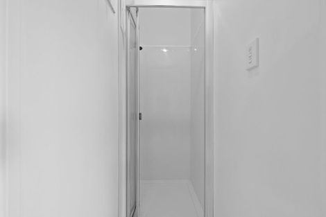 Photo of property in 1/17 Markham Place, Bucklands Beach, Auckland, 2012