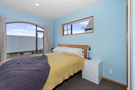 Photo of property in 2/96 Wainui Street, Riccarton, Christchurch, 8041